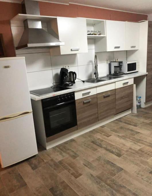 Ferienwohnung Nks In Bachem المظهر الخارجي الصورة